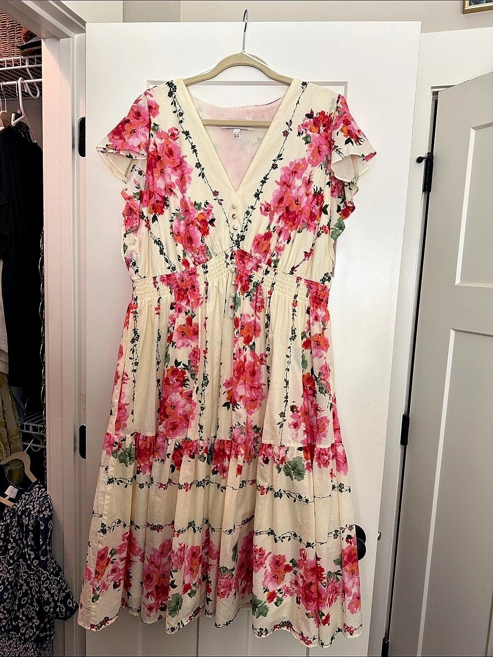 TAYLOR Floral Maxi Dress in Pink & Cream Size 18W Like New